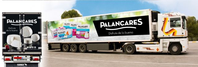 PALANCARES ALIMENTACIÓN renueva la imagen de su flota de camiones con sus productos más emblemáticos