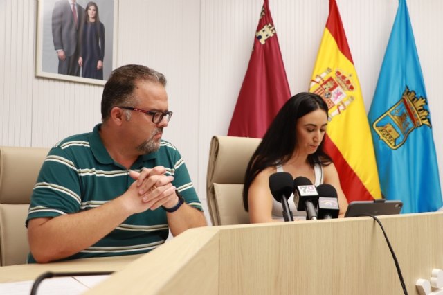 Los intereses políticos por parte de la oposición ponen en peligro las festividades en Alhama de Murcia