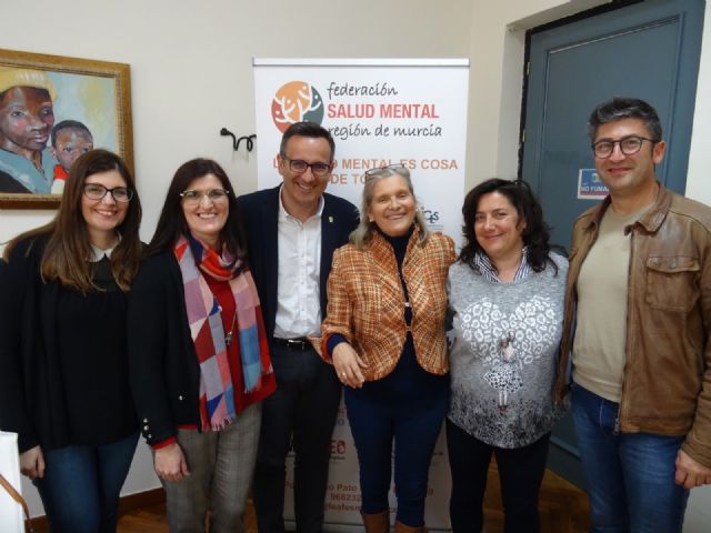 El Ayuntamiento de Alhama y la Federación de Salud Mental Región de Murcia firman un convenio por el empleo