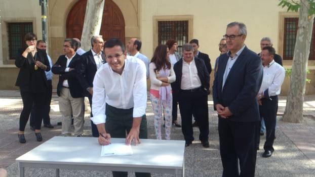Diego Conesa respalda con su firma el Código Ético del PSOE