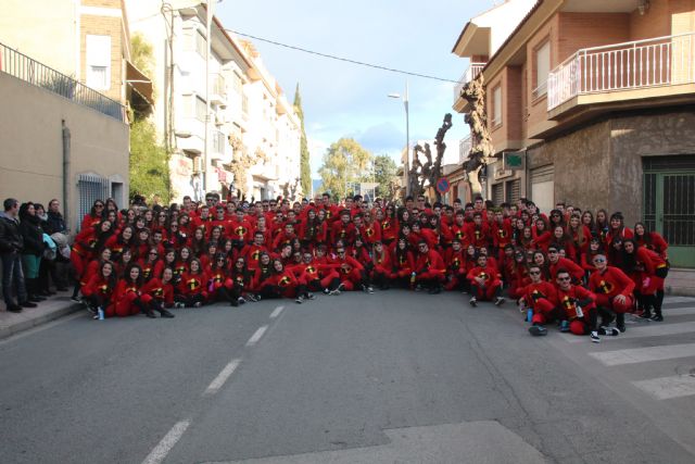 'Supercookis', disfrazados de 'mil sabores' ganadores del desfile de Carnaval 2015