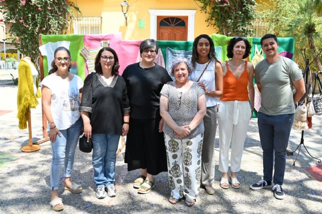 Más de medio centenar de personas participan en el I Encuentro de Tejedoras de Alhama