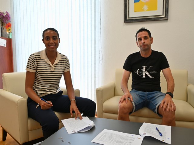 El Alhama Fútbol Sala firma un nuevo convenio de colaboración con el Ayuntamiento