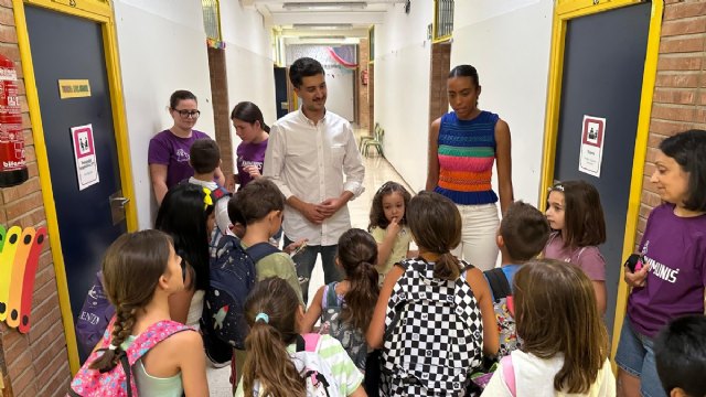 Cerca de 400 menores participan en la Escuela de Verano Municipal en el CEIP Ginés Díaz - San Cristóbal