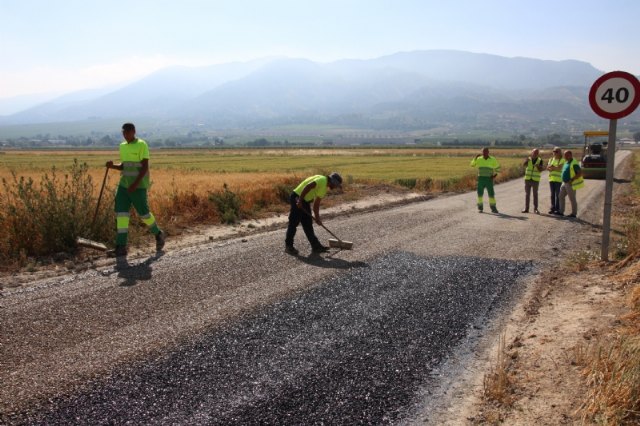 El Ayuntamiento invierte 650.000 euros en la mejora de ocho nuevos caminos públicos