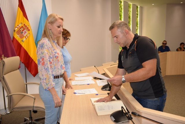 12 empleados públicos se benefician del sistema de promoción interna
