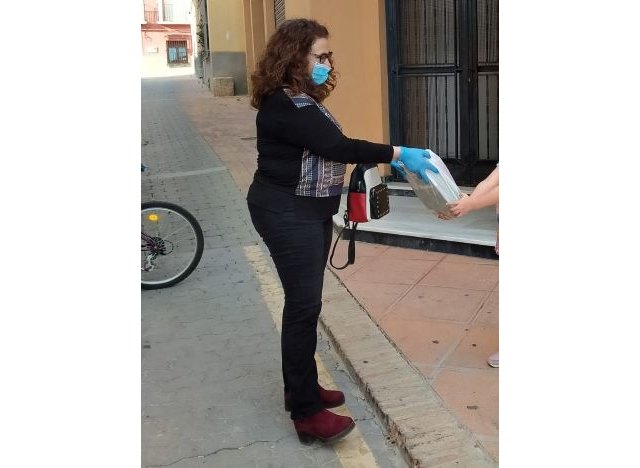 El Ayuntamiento ha continuado el reparto de libros a escolares este fin de semana