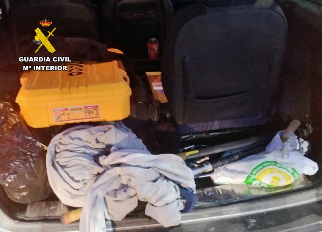 La Guardia Civil detiene in fraganti a los integrantes de un grupo delictivo que cometía delitos contra el patrimonio