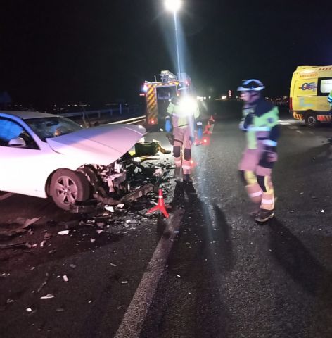 Fallece la conductora de un turismo al colisionar con otro en la autovía A-7, en Alhama