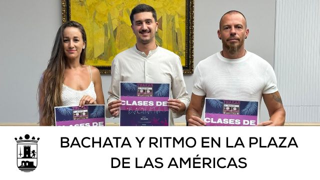 La Plaza de las Américas se llena de ritmo con las clases de bachata organizadas por la Peña Trakas