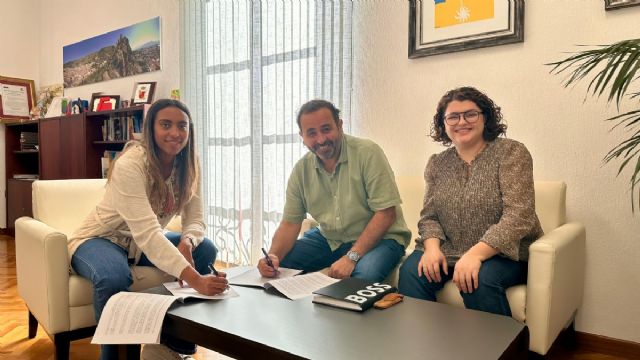 Convenio de colaboración entre el Ayunamiento y Alhama Flamenca para la celebración de la 9º Semana Flamenca de Alhama de Murcia 2025