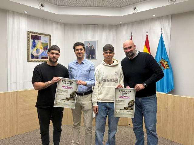 La peña Lattassa organiza su primer Torneo de Pádel en Alhama