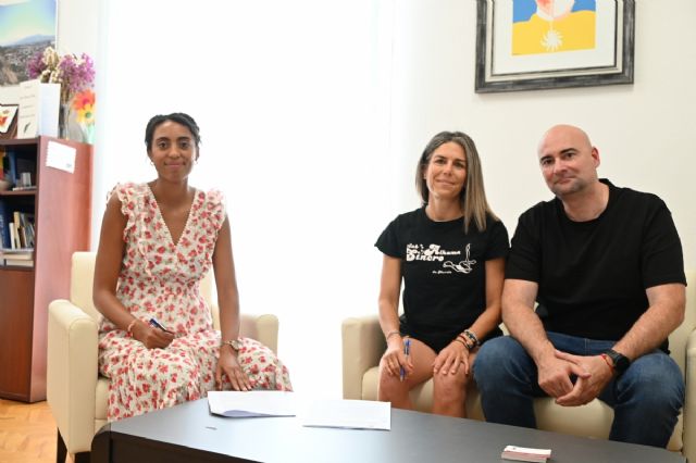 El Ayuntamiento renueva por dos años su colaboración con el Club Sincro Alhama