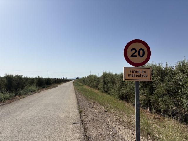 El Ayuntamiento inicia la reparación del camino Cabezo de las Chinas con una inversión de más de 257.000 euros