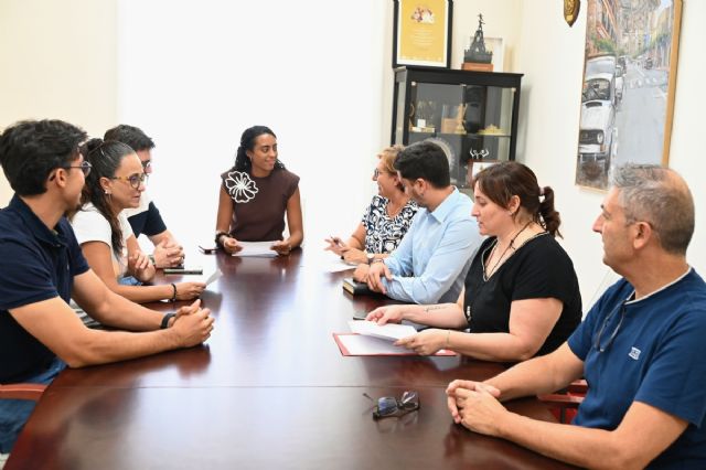 El Ayuntamiento facilita la vuelta de Correos a Alhama con la cesión temporal de El Pósito