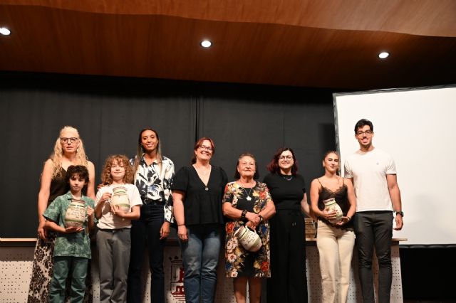 Alhama premia la excelencia de sus agricultores en la 58ª Muestra de Uva de Mesa y Productos Agrícolas del Bajo Guadalentín