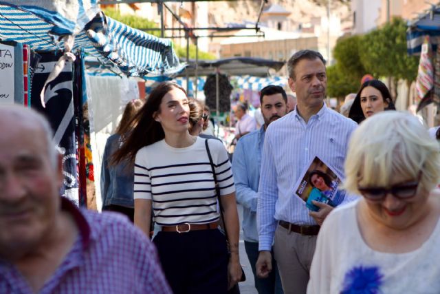 Ortuño: 'María Cánovas se deja la piel defendiendo los intereses de Alhama, es una mujer trabajadora, comprometida y honesta'