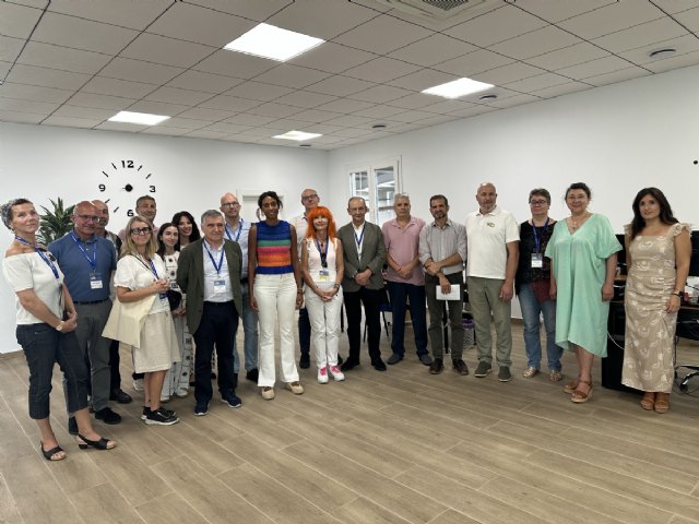 La Cumbre Europea de la Economía Social pone el foco en Alhama de Murcia con la visita a Sustratos del Sureste