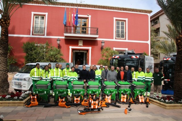 El servicio de limpieza y residuos renueva parte de su flota de vehículos y maquinaria