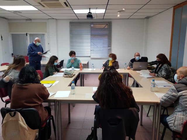 15 proyectos se reparten los 10.000 euros de subvenciones municipales a proyectos educativos 2021-2022