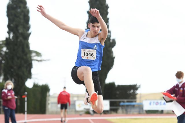 Buenos resultados para los atletas del Club Atletismo Alhama participantes en el Control Absoluto