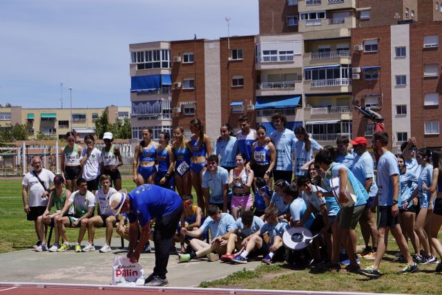 Tercer puesto para el equipo del Club Atletismo Alhama en el Regional de Clubes Absolutos