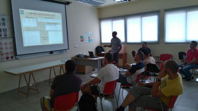 Policías Locales de Alhama asisten a unas jornadas sobre falsedad documental
