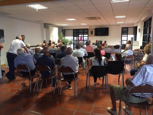 Reunión de afectados por daños del arruí y jabalí en El Berro