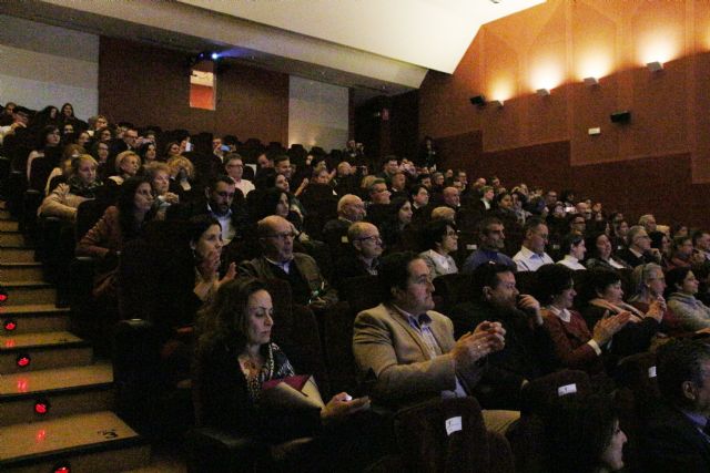 Dos alumnos de Alhama reciben el premio extraordinario de ESO y Bachillerato