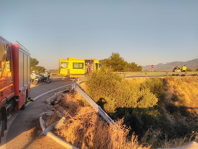 Accidente de tráfico con 4 heridos en Alhama de Murcia