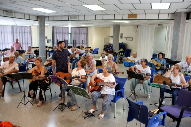 Los alumnos del Taller de Música de Mayores podrán continuar con su formación el curso próximo