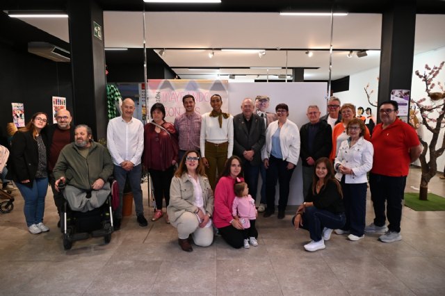 La exposición “Mayeando con los Corremayos Mayores” reúne la memoria de la fiesta y abre sus puertas en la Casa de la Cultura