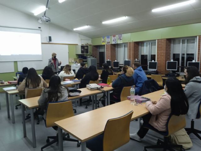 Empleo Joven ofrece orientación a 400 alumnos de los centros educativos del municipio
