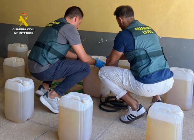 La Guardia Civil detiene a dos experimentados delincuentes vinculados a grupos criminales dedicados al 'petaqueo'