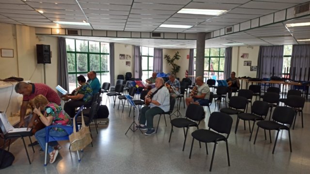 70 nuevas sillas para el Centro de Ocio de Mayores