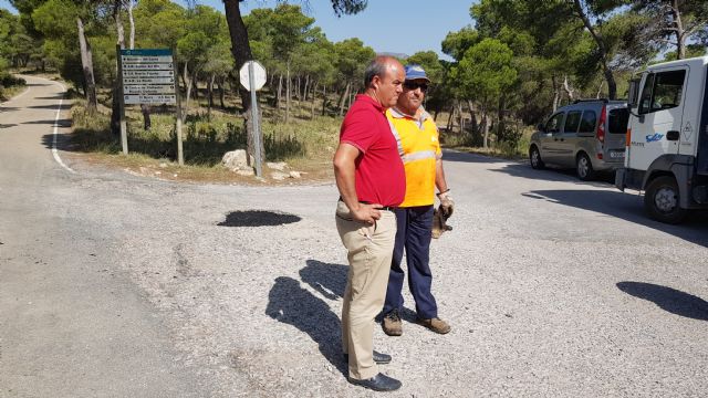 Arreglo urgente de baches en la carretera de las Cuestas del Marqués