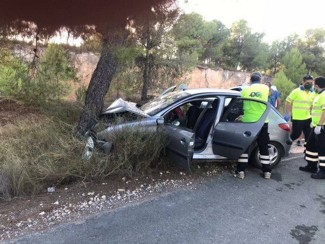 Heridos de un accidente de tráfico en Alhama de Murcia