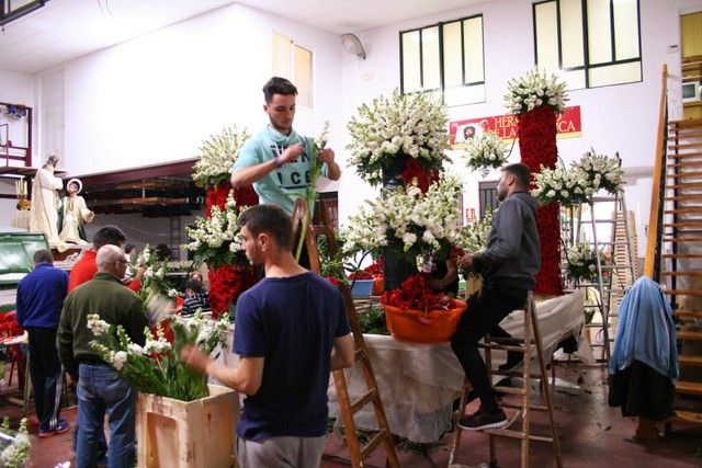 Intensa noche de trabajo para un 'Domingo de Gloria'