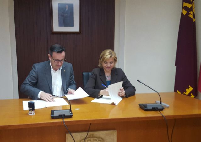 La Comunidad financia con más de 327.000 euros la ayuda a domicilio a personas dependientes de Alhama de Murcia