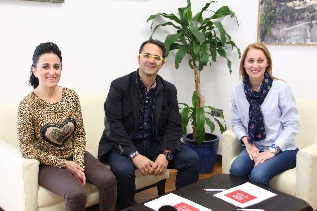 El Ayuntamiento colaborará con D´Genes para la calidad en la atención de personas con enfermedades poco frecuentes