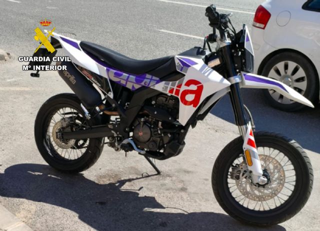 La Guardia Civil detiene al presunto autor de varios robos con violencia en Alhama de Murcia
