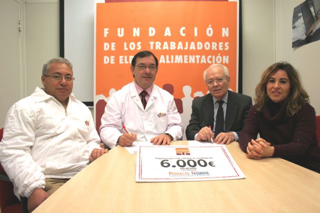 La Fundación de Trabajadores de ElPozo Alimentación dona 6.000 € a Proyecto Hombre
