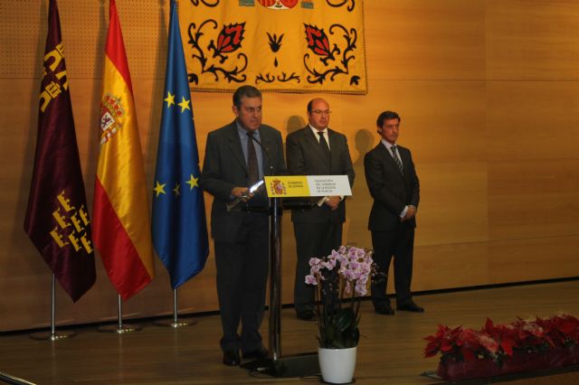 Alhama participa en el acto conmemorativo del XXXVII aniversario de la Constitución Española