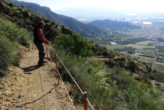Restauración de la red de senderos en la sierra de La Muela