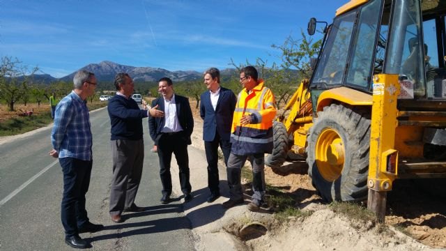 Las obras en la carretera de El Berro de Alhama de Murcia mejorarán la seguridad al evitar la formación de charcos