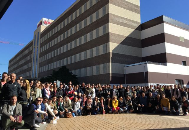 ELPOZO ALIMENTACIÓN incorpora a 137 trabajadores en sus instalaciones de Alhama de Murcia para reforzar la plantilla