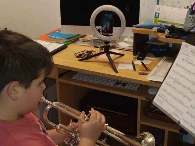 La escuela de música y la Agrupación Musical de Alhama mantienen su actividad durante el estado de alarma