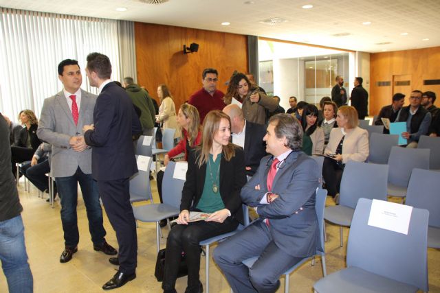 El Ayuntamiento de Alhama de Murcia se ha adherido esta mañana a la Red Regional de Municipios por la Participación Ciudadana